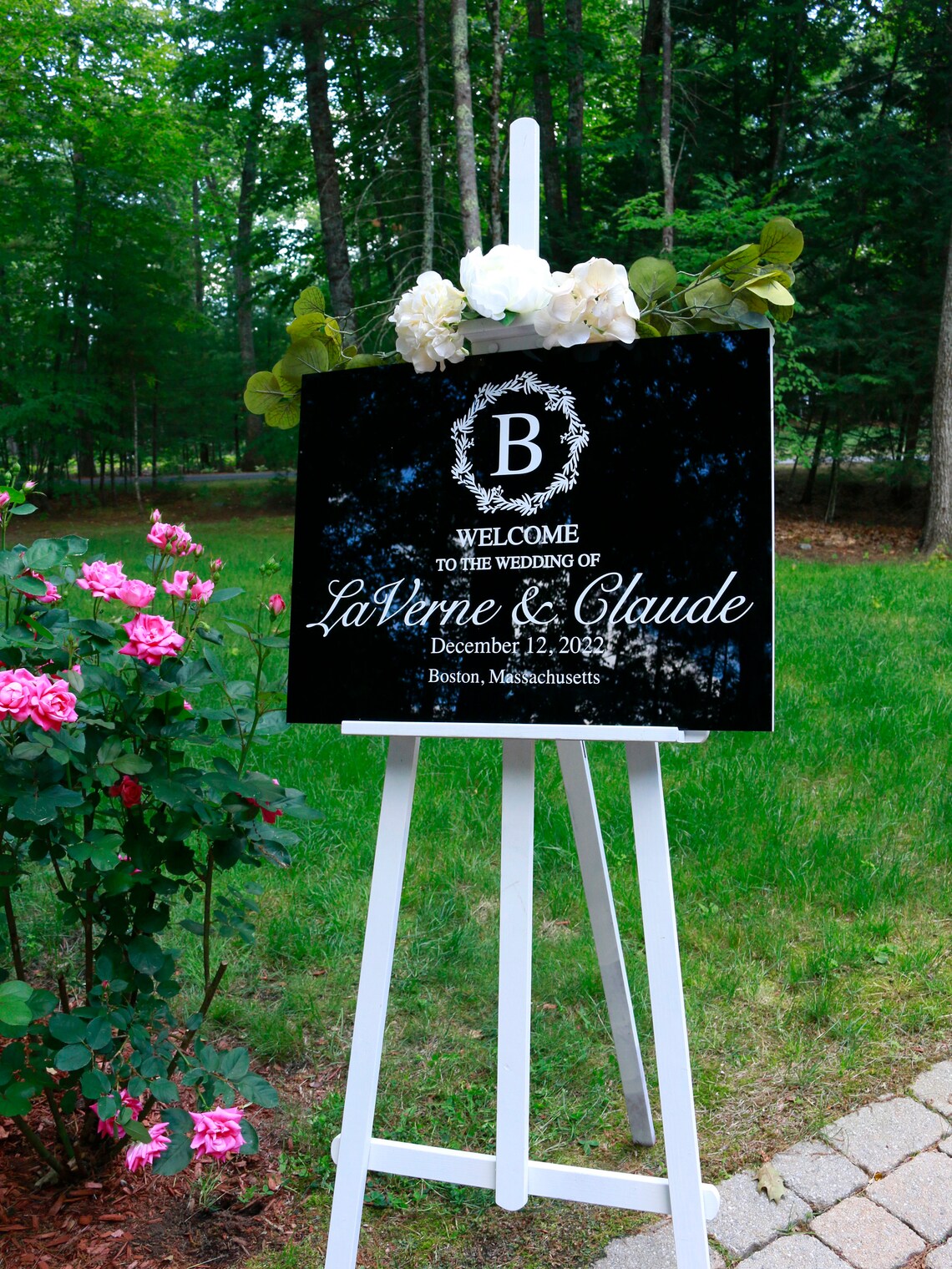 Acrylic event welcome sign. Customizable designs, fonts and dates for weddings, birthdays, bridal/baby showers, retirements or any other event you wish to celebrate. Place this sign at the entrance of your event to welcome your guests in style and simplicity. thequinnandcompany. www.thequinnandcompany.com.