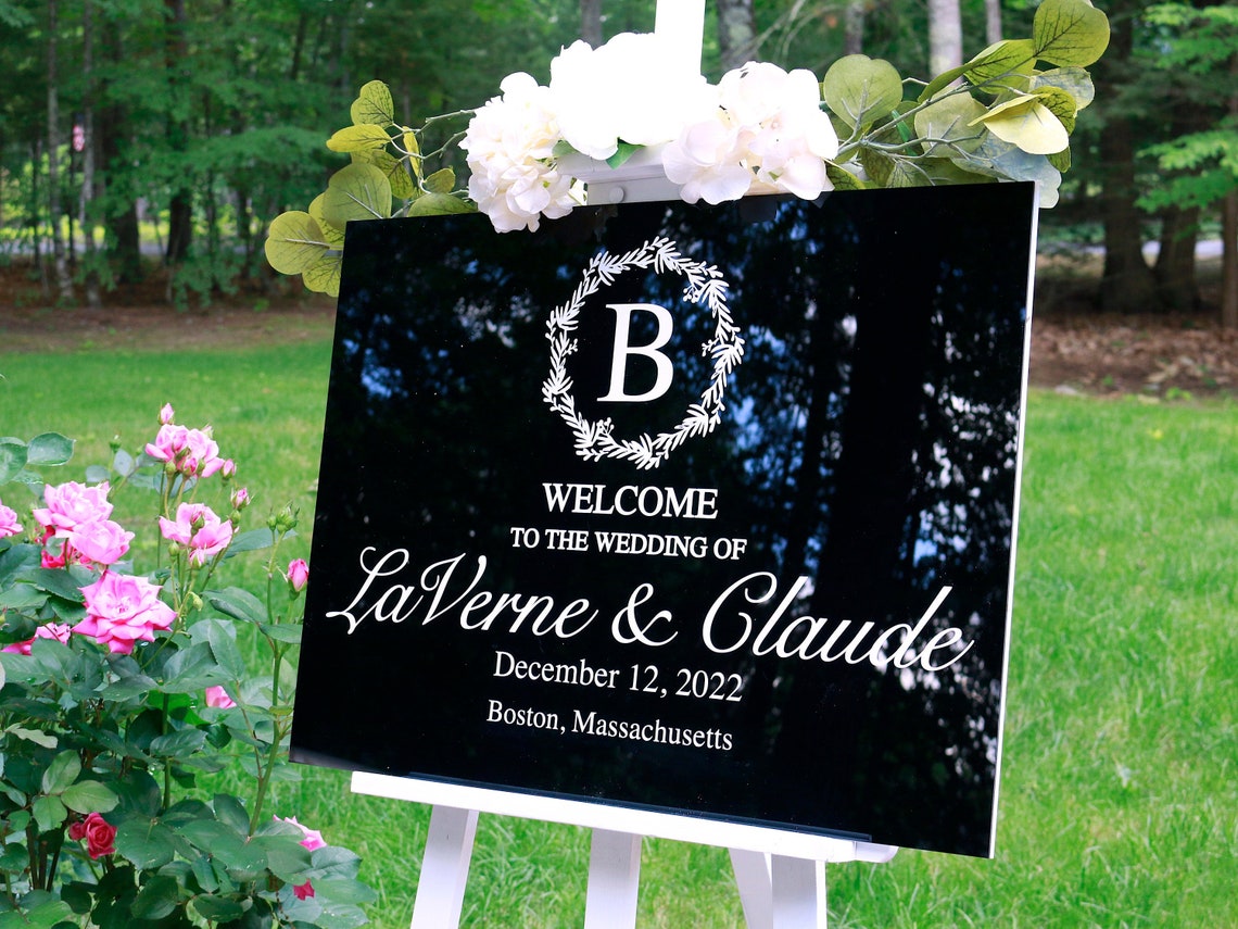Acrylic event welcome sign. Customizable designs, fonts and dates for weddings, birthdays, bridal/baby showers, retirements or any other event you wish to celebrate. Place this sign at the entrance of your event to welcome your guests in style and simplicity. thequinnandcompany. www.thequinnandcompany.com.