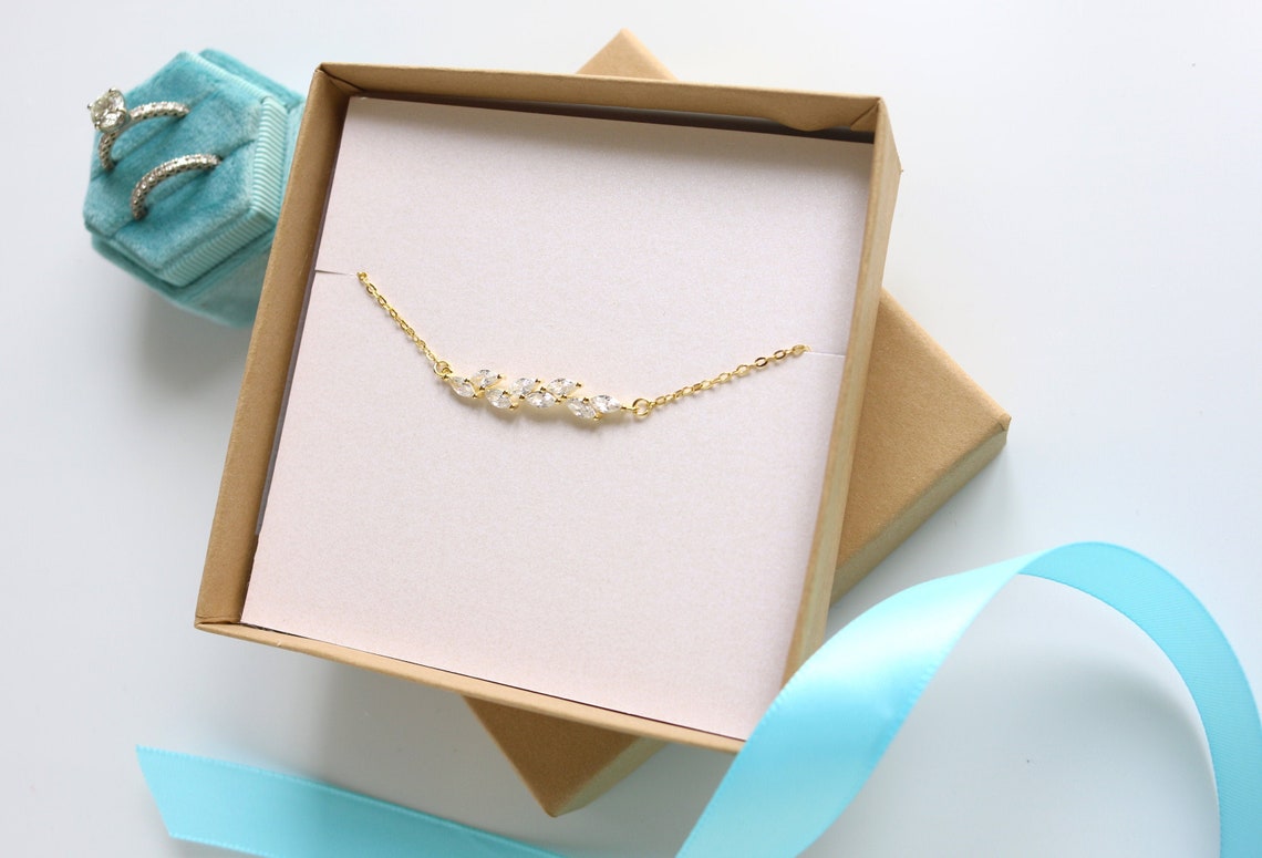Bridesmaids Bracelet | Dainty Bracelet | Crystal Bracelet | Delicate Leaf Bracelet | Wedding Bracelet | Bridesmaid Gift | Bride Bracelet