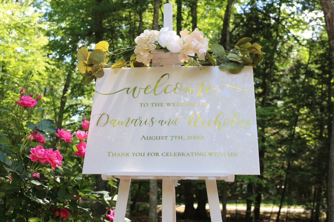 Acrylic Wedding sign. Customizable designs, fonts and dates for weddings, birthdays, bridal/baby showers, retirements or any other event you wish to celebrate. Place this sign at the entrance of your event to welcome your guests in style and simplicity. thequinnandcompany. www.thequinnandcompany.com.