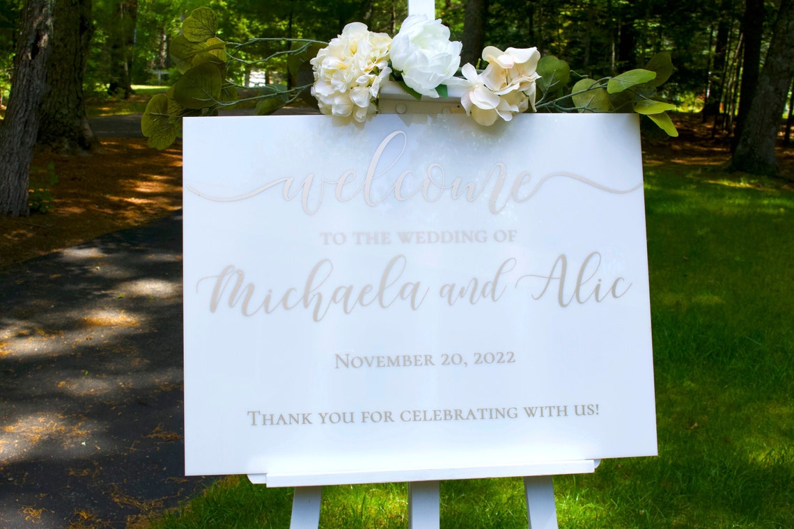 Acrylic Wedding sign. Customizable designs, fonts and dates for weddings, birthdays, bridal/baby showers, retirements or any other event you wish to celebrate. Place this sign at the entrance of your event to welcome your guests in style and simplicity. thequinnandcompany. www.thequinnandcompany.com.